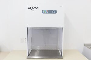 垂直気流式クリーンベンチ実体顕微鏡埋込モデル